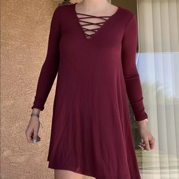 American Eagle AEO Soft&Sexy Burgundy Criss Cross Long Sleeved Dress, Size  XS